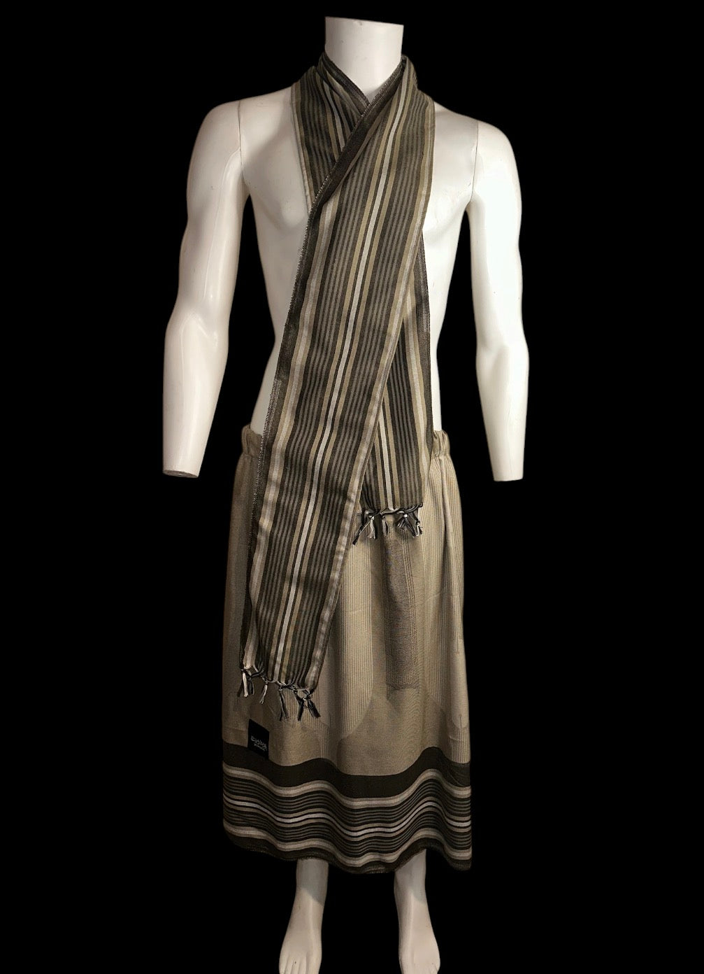UnBothered Classical Izar & Scarf